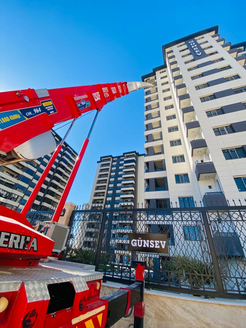 Asansörlü evden eve taşımacılı aracı çalışıyor